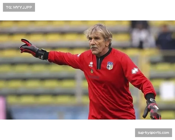 82岁意大利门将传奇复出为第七级别球队把守球门惨遭对手五球击败